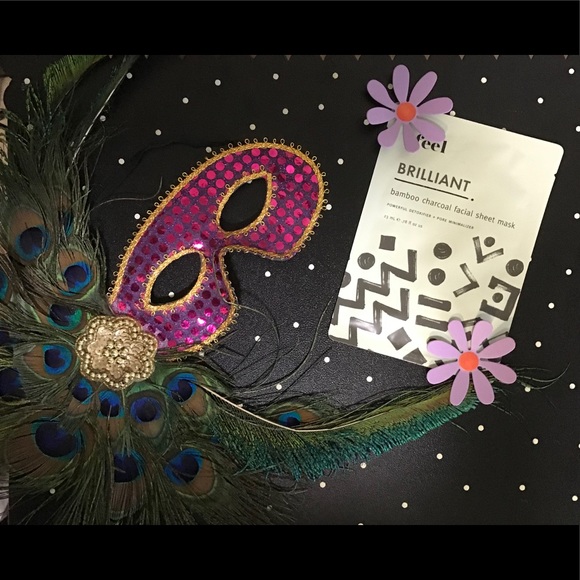 5 Different Facial Masks packaged together for you - Picture 3 of 7